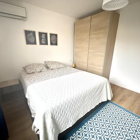 Vila 8 Personnes Avec Piscine